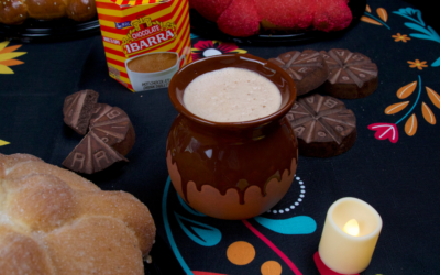 PAN DE MUERTO WITH CHOCOLATE