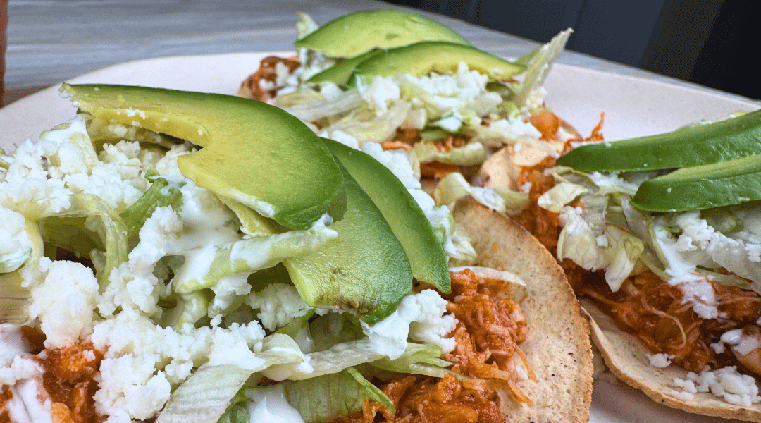 TOSTADAS DE TINGA